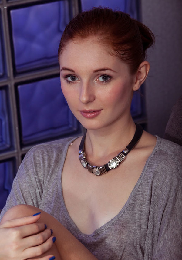 Полина, 25